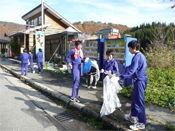 国道をきれいにして往来する人々を迎えたいという気持ちで積極的に活動している