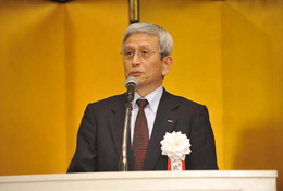 社団法人 食品容器環境美化協会 会長 筑紫 勝麿氏
