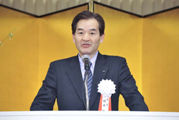 社団法人 食品容器環境美化協会 会長 岡本 隆典氏